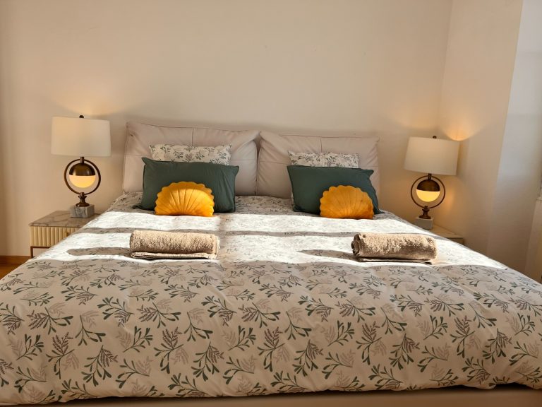 Chambre double d'un logement Lévé&Co